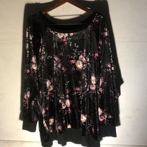 Torrid floral blouse